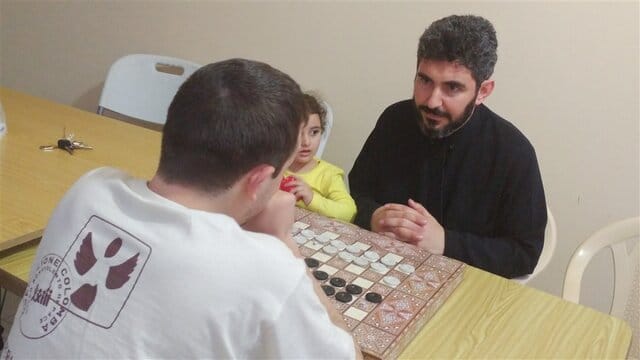 partita a scacchi col prete libanese 2